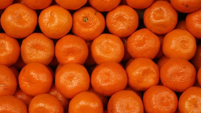 تفسير اللون البرتقالي في المنام