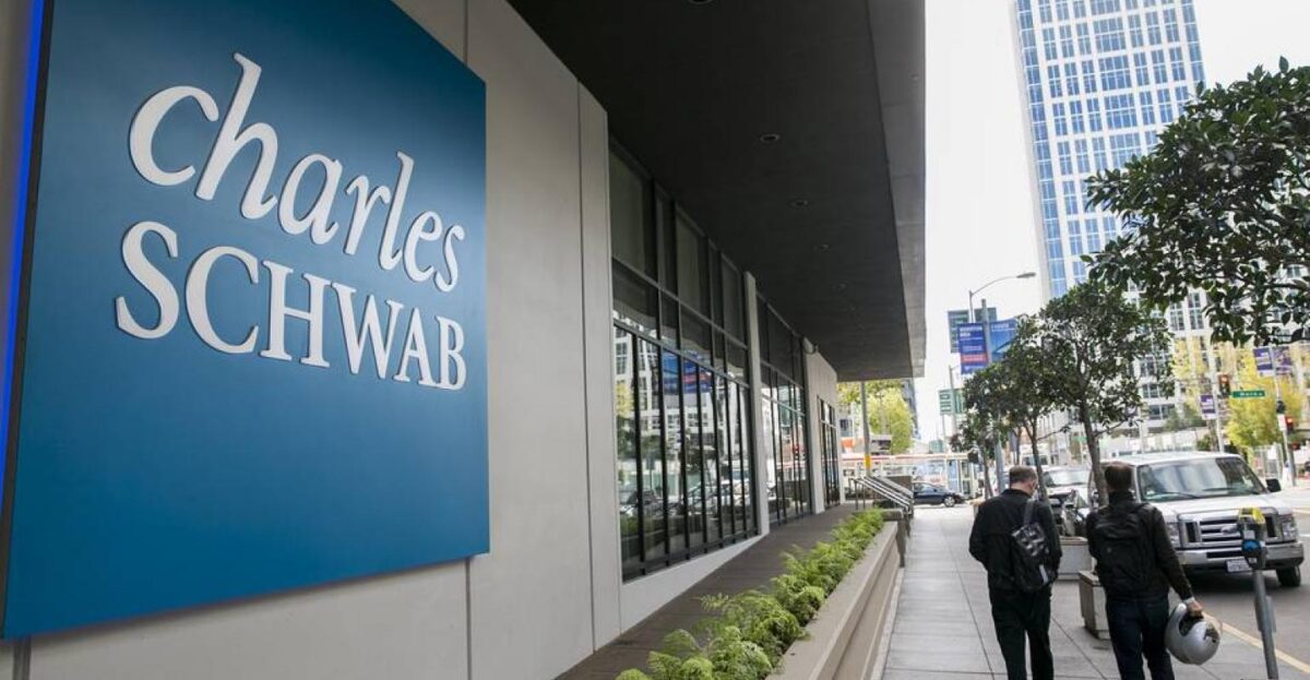 منصة تداول منصة Charles Schwab